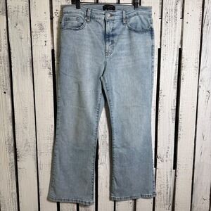 Banana Republic Cropped Bootcut Jeans Women's 30"x26" Light Wash Stretch Comfort